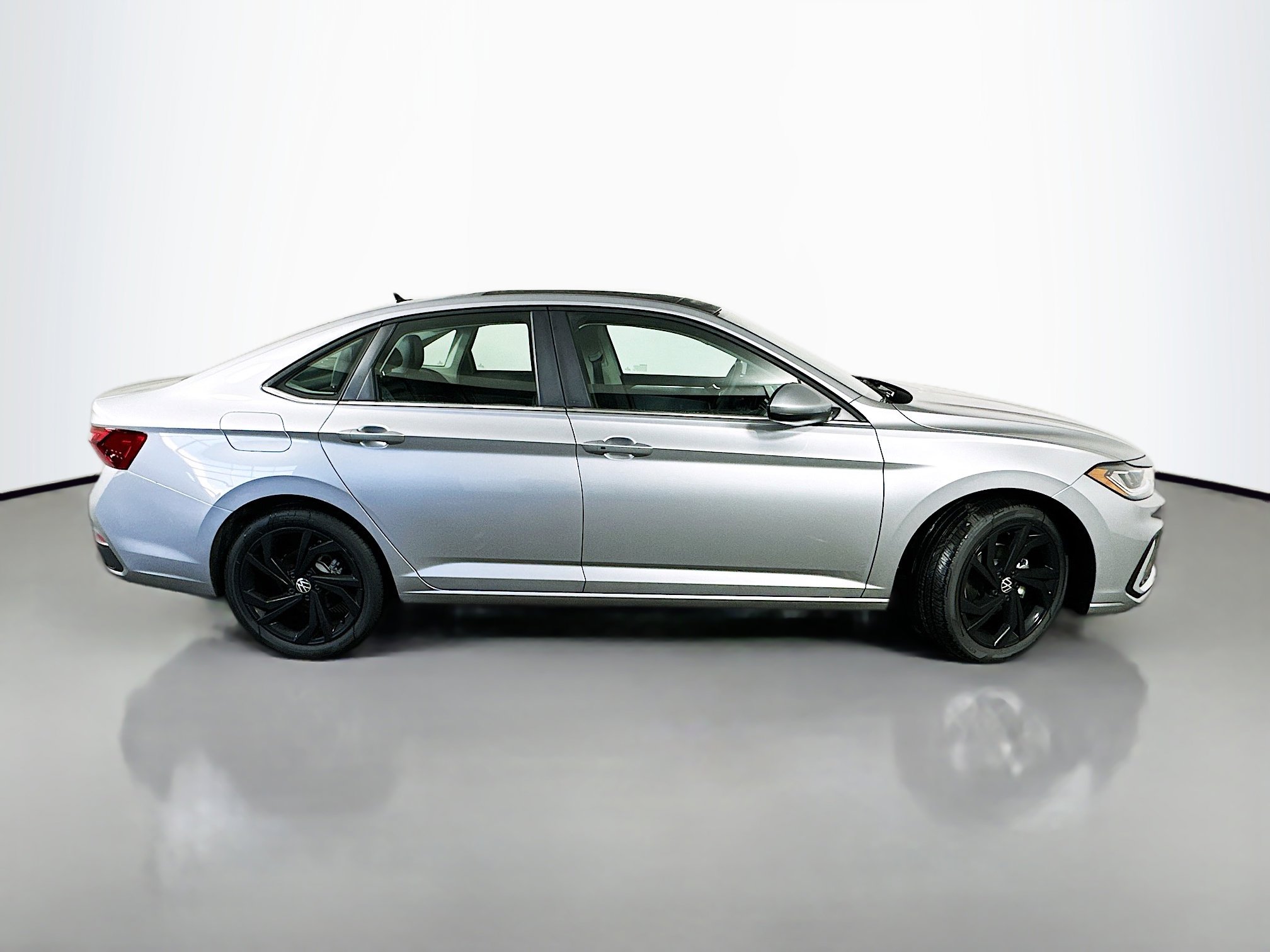 New 2026 Volkswagen Jetta SE image 8