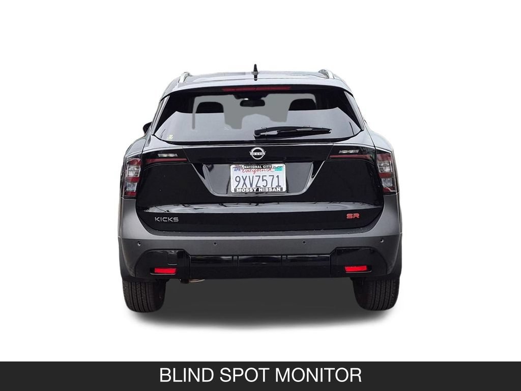 Certified 2026 Nissan Kicks SR FWD image 8