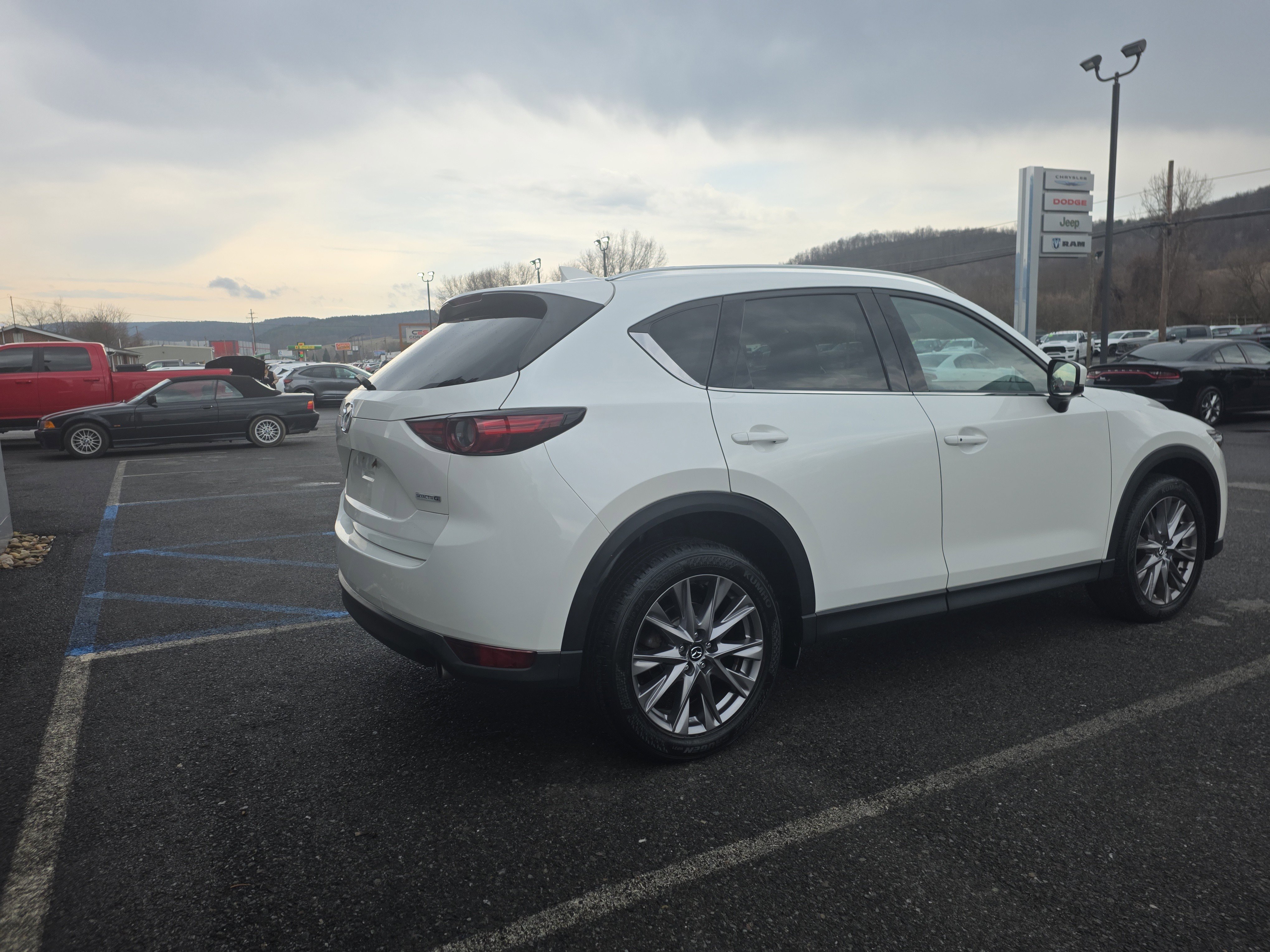 Used 2020 MAZDA CX-5 Grand Touring image 3