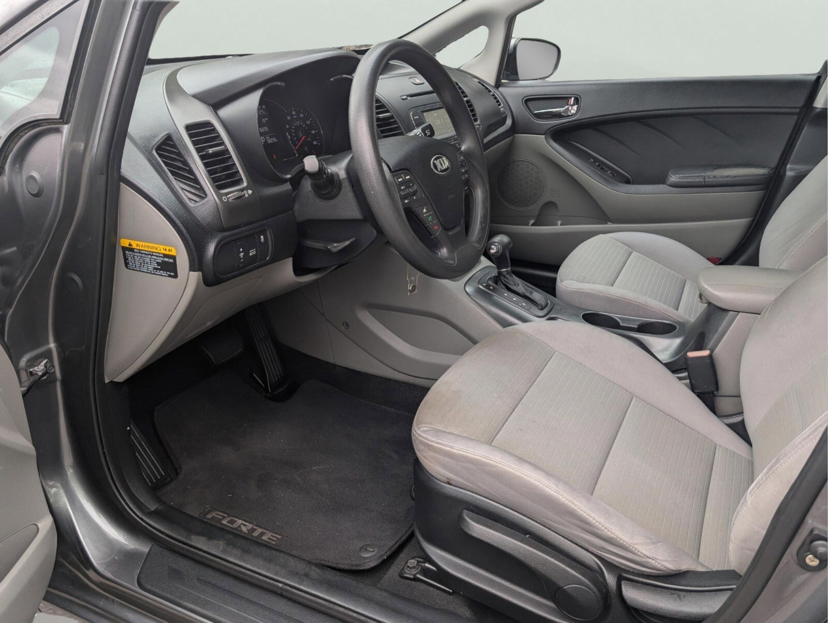 Used 2016 Kia Forte LX w/ LX Popular Plus Package image 11