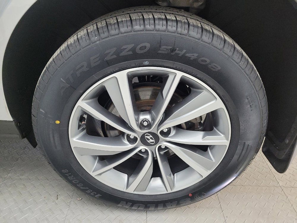 Used 2019 Hyundai Santa Fe SEL image 31