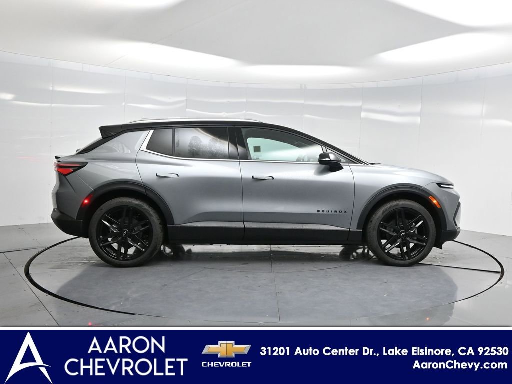 New 2026 Chevrolet Equinox EV LT w/ LPO, Blackout Package AWD/4WD image 43