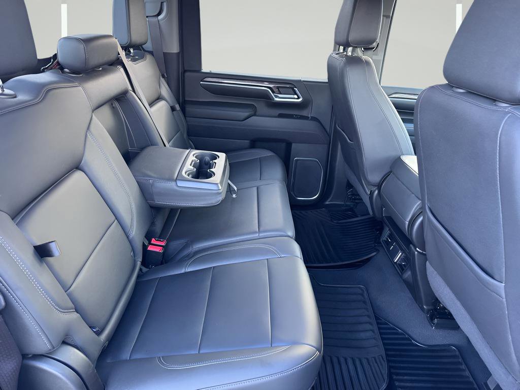 Used 2024 Chevrolet Silverado 2500 LTZ image 32