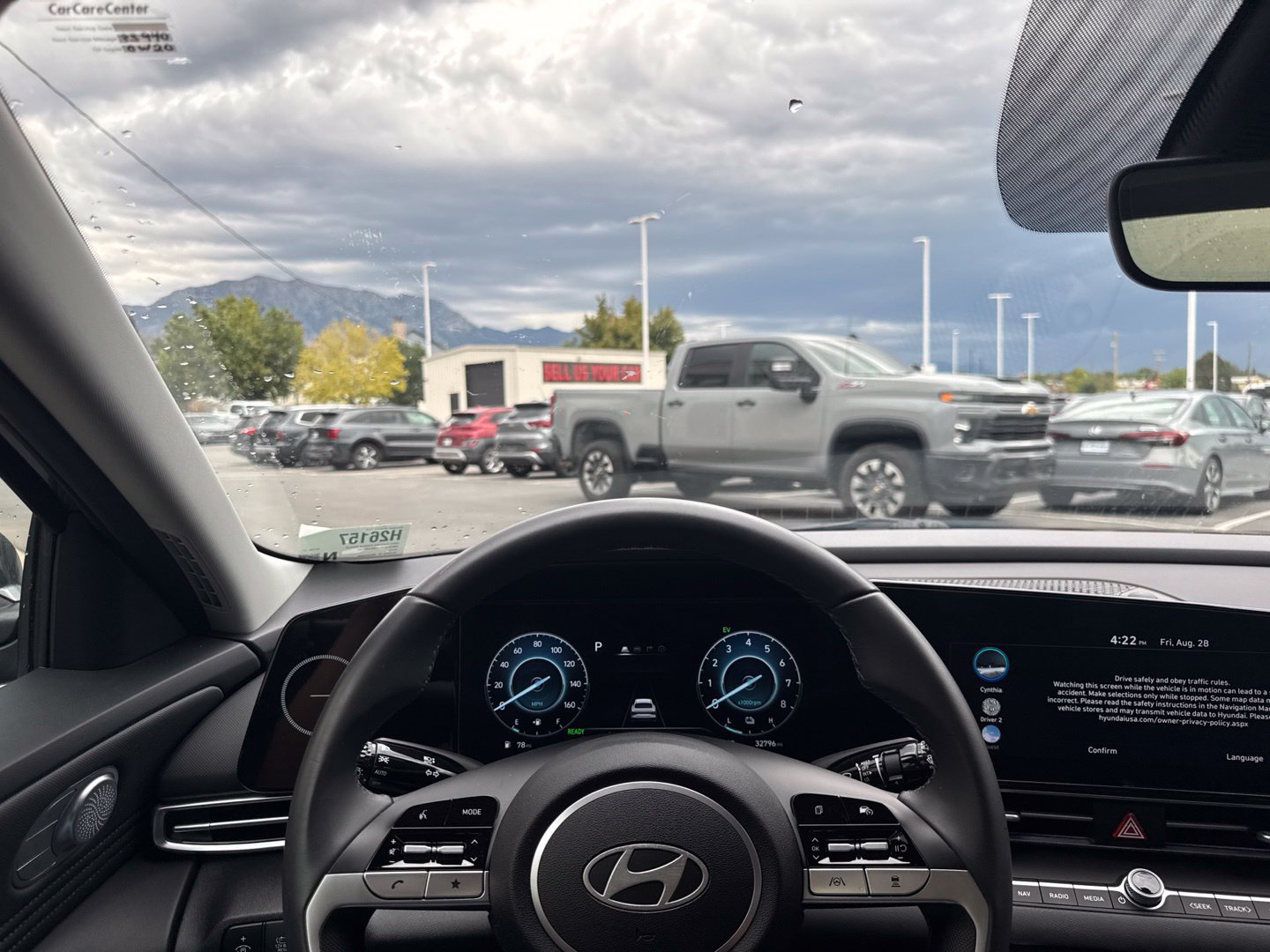 Used 2025 Hyundai Elantra Limited FWD image 20