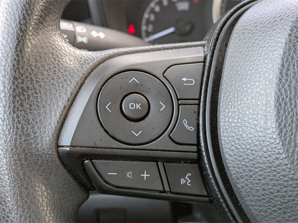 Used 2020 Toyota Corolla LE w/ LE Premium Package image 31