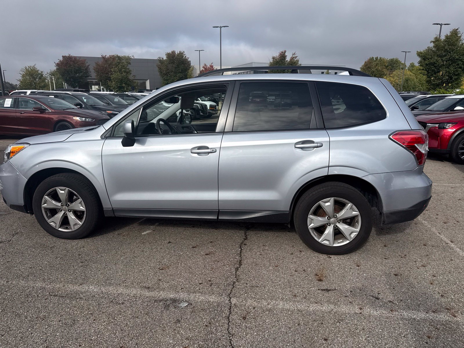 Used 2016 Subaru Forester 2.5i Premium AWD/4WD image 8