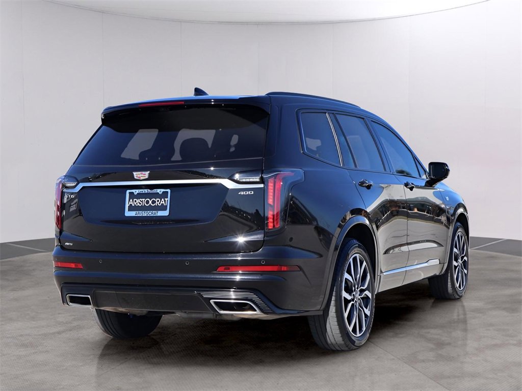 Used 2023 Cadillac XT6 Sport w/ Platinum Package image 7