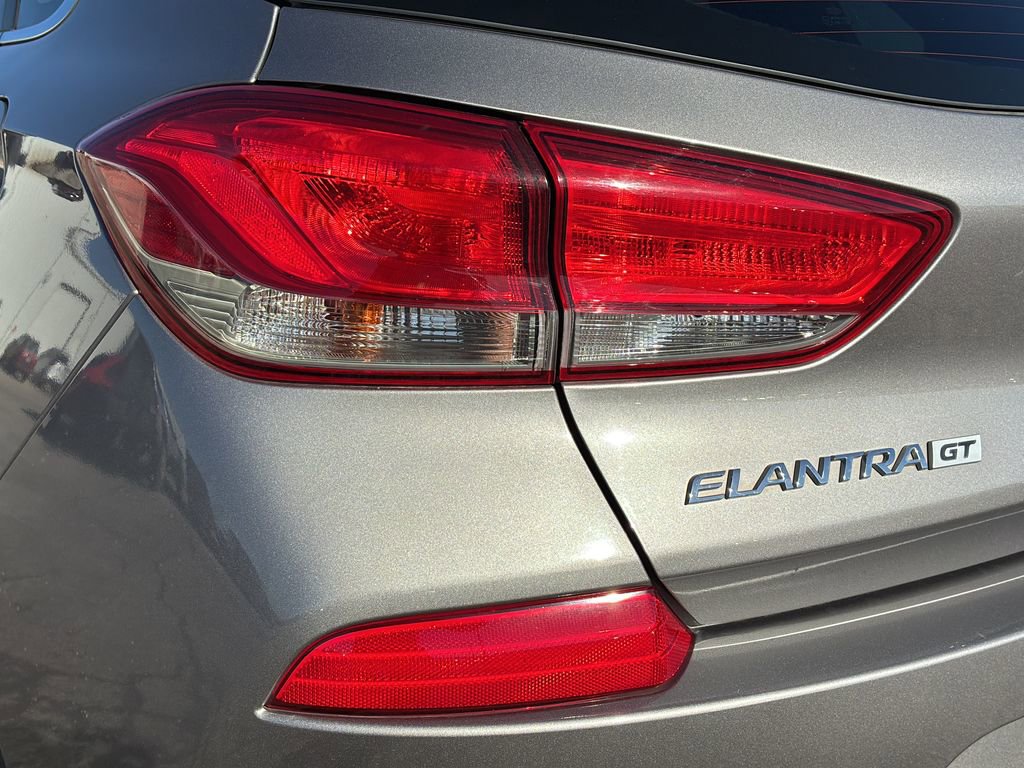 Used 2020 Hyundai Elantra GT image 39