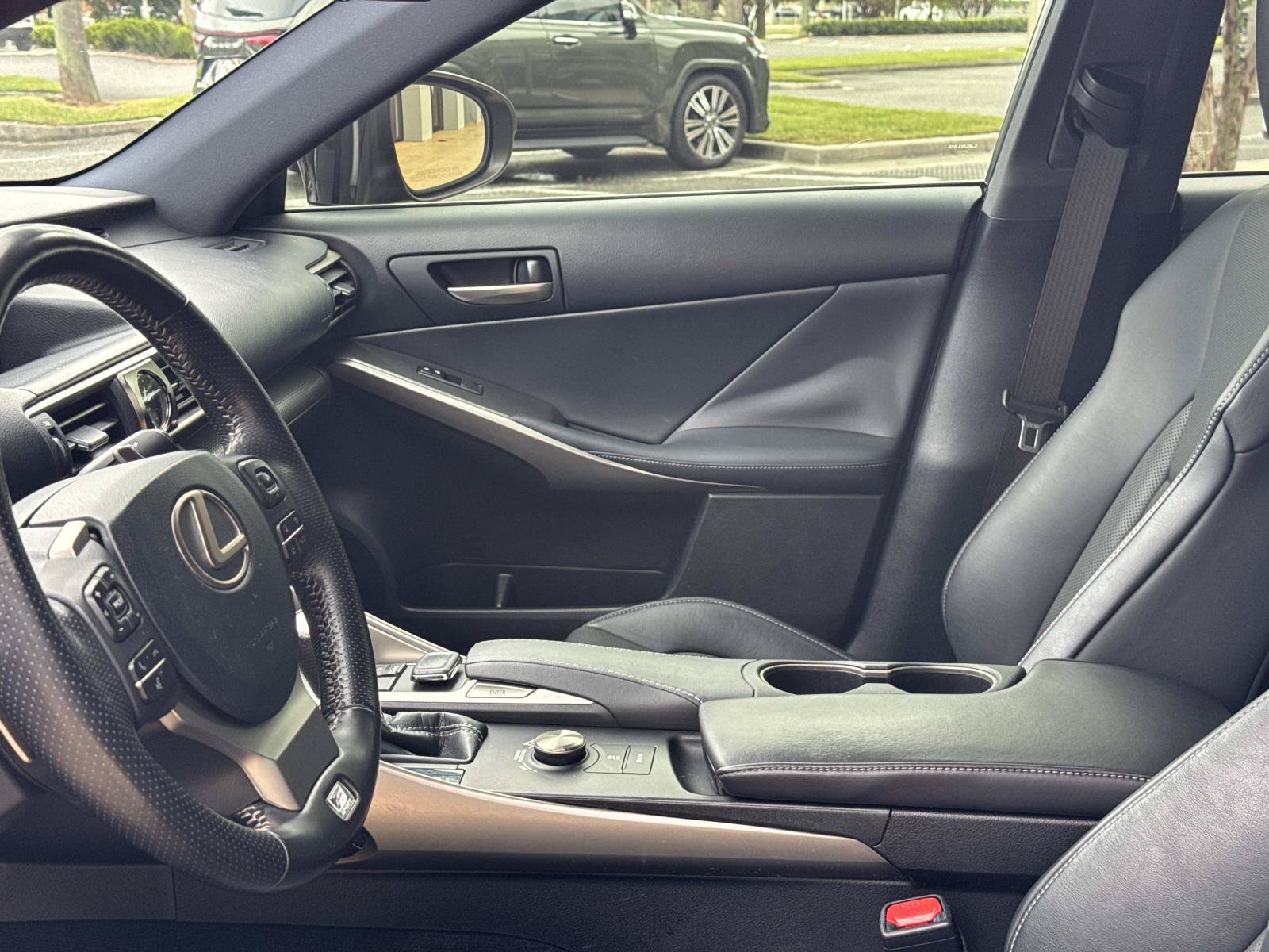Used 2018 Lexus IS 350 F Sport RWD image 15