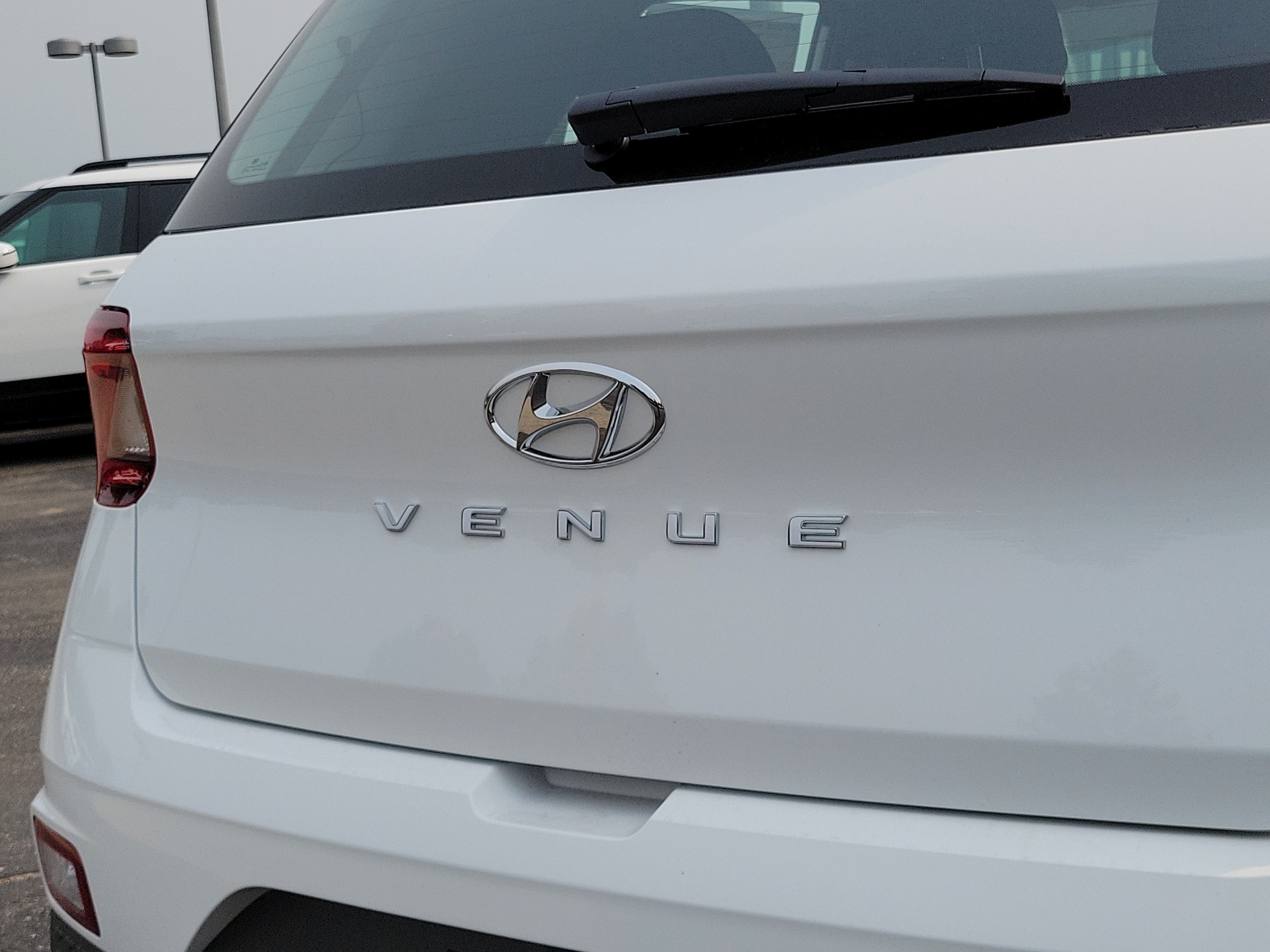 New 2026 Hyundai Venue SEL FWD image 6