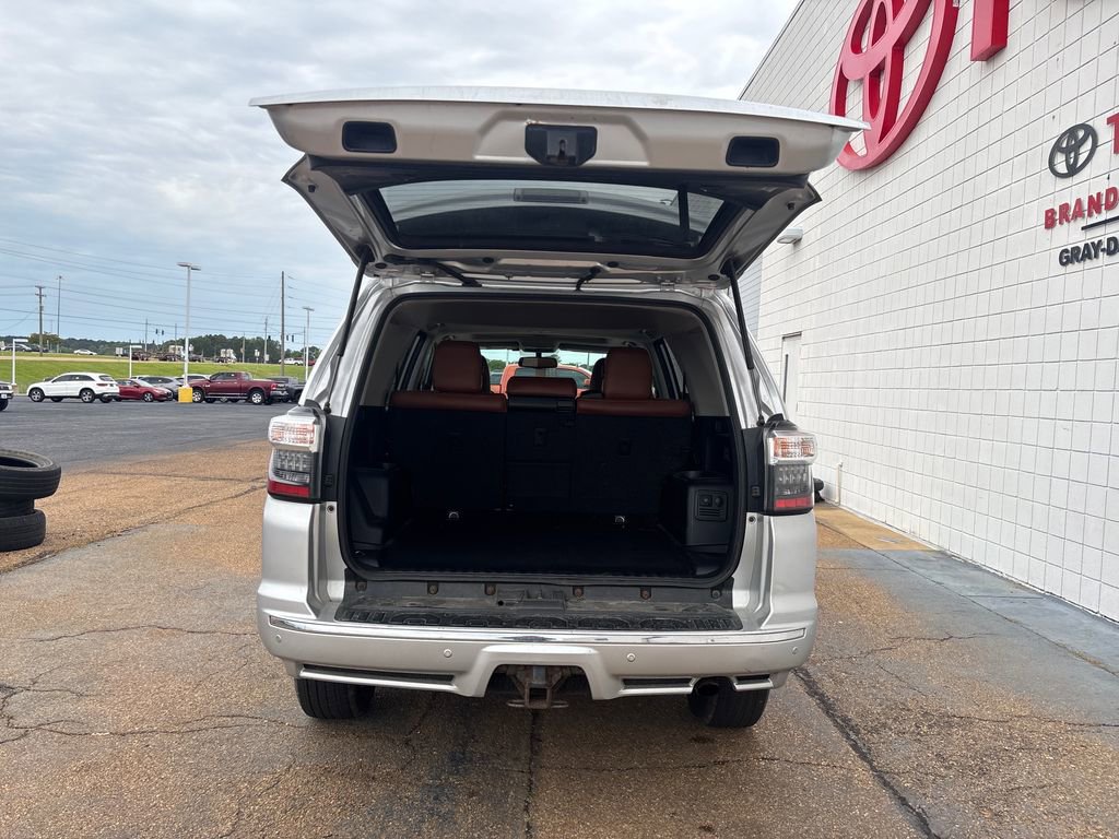 Used 2015 Toyota 4Runner Limited AWD/4WD image 30