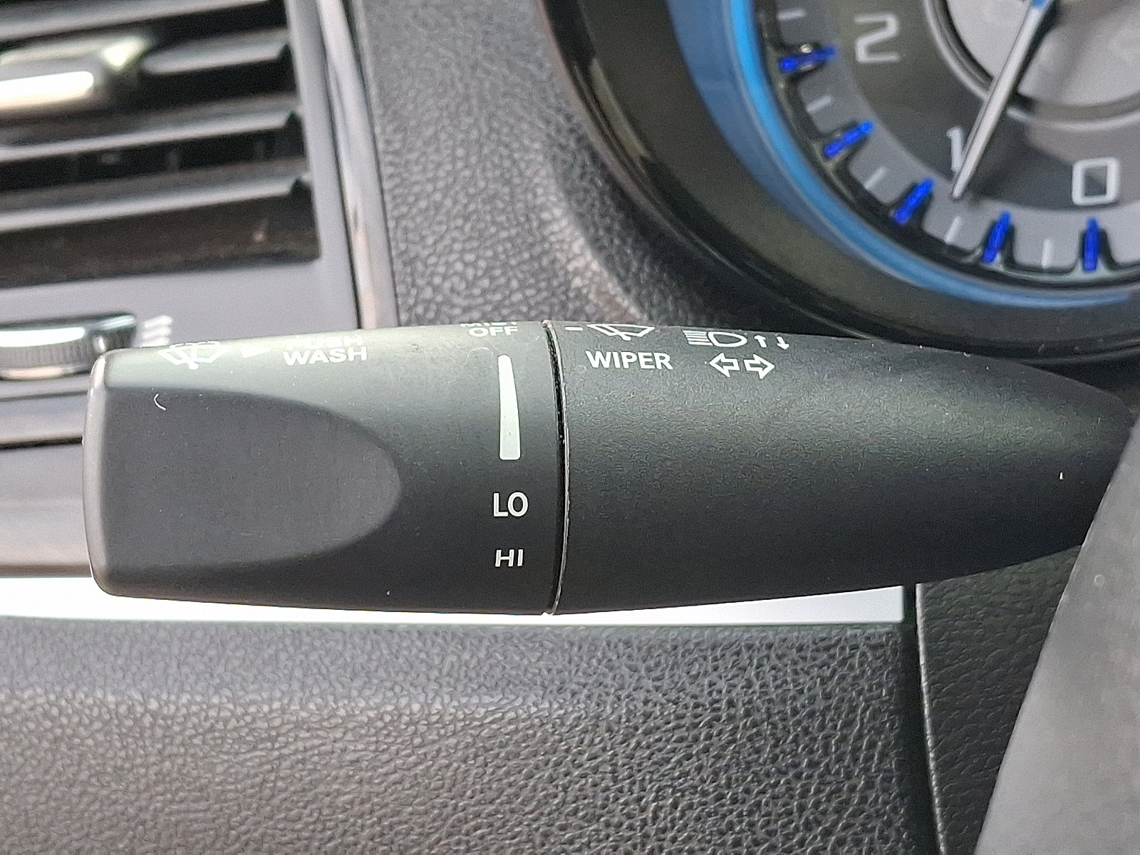 Certified 2023 Chrysler 300 S image 27