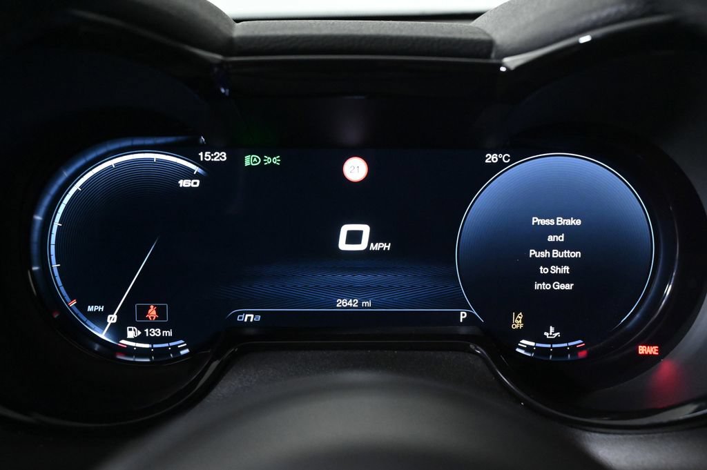 Used 2025 Alfa Romeo Tonale AWD/4WD image 11