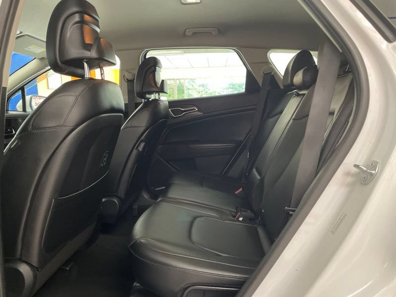 Certified 2024 Kia Sportage EX FWD image 15
