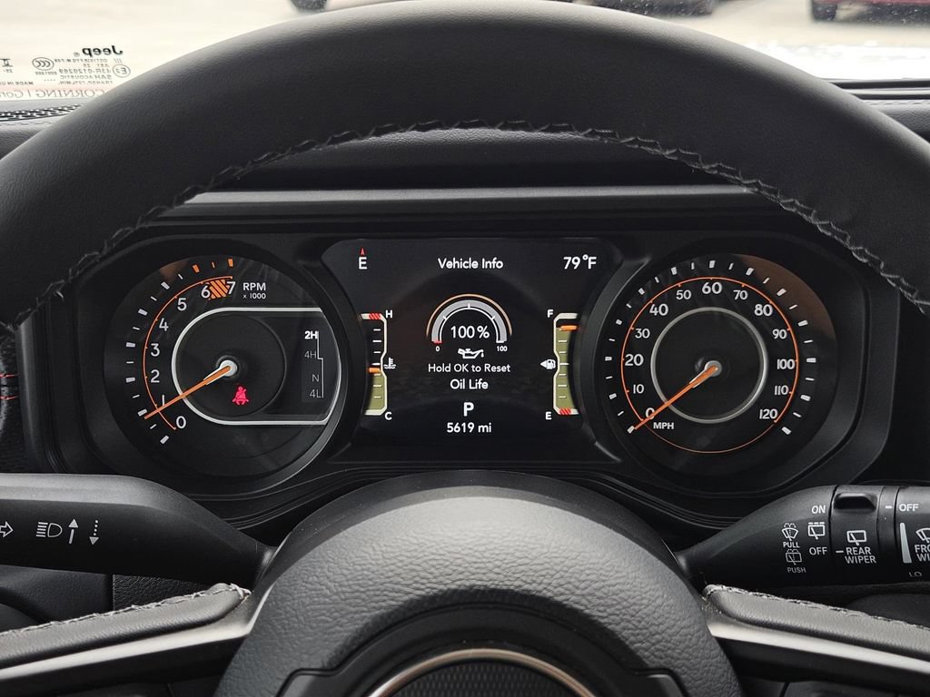 Used 2026 Jeep Wrangler Unlimited Rubicon AWD/4WD image 20