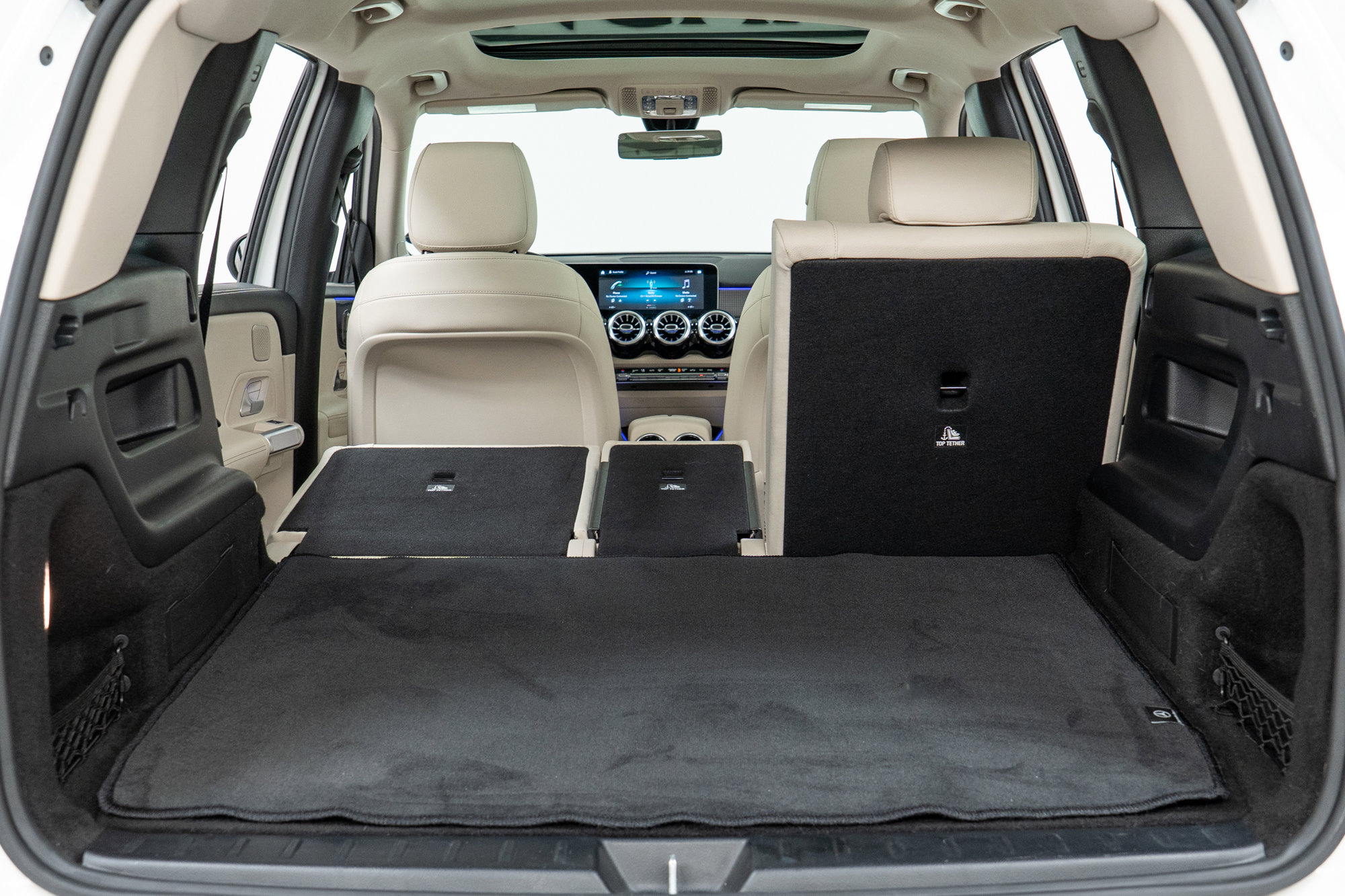 Certified 2021 Mercedes-Benz GLB 250 4MATIC w/ Premium Package image 10