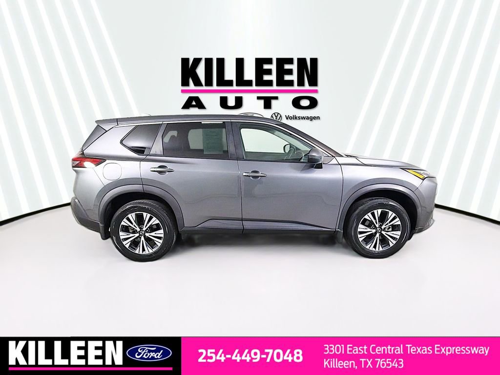 Used 2022 Nissan Rogue SV image 9