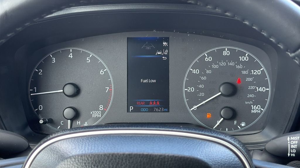 Used 2025 Toyota Corolla SE image 20