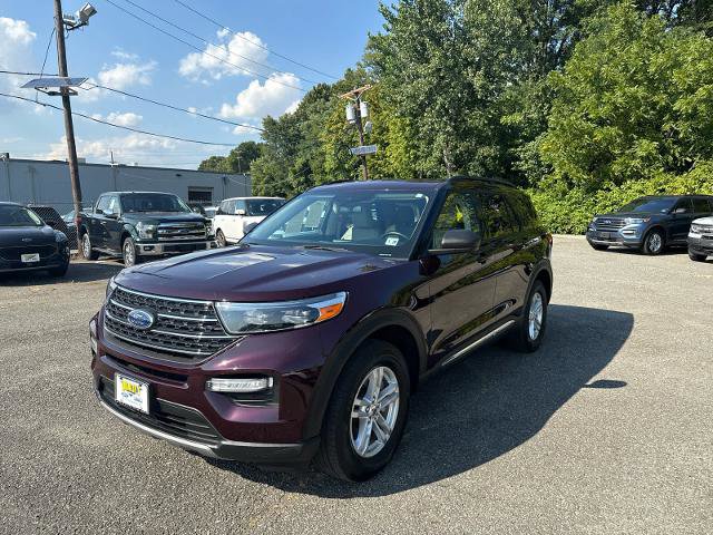 Certified 2023 Ford Explorer XLT w/ Equipment Group 202A image 3