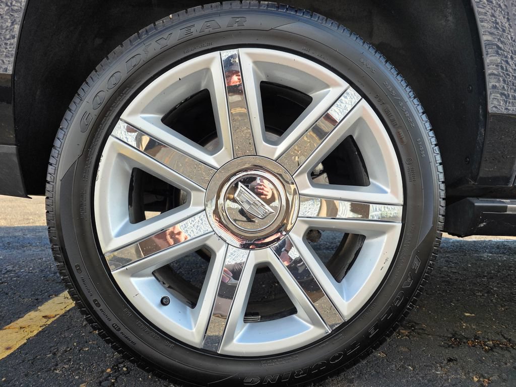Used 2015 Cadillac Escalade ESV Premium AWD/4WD image 27