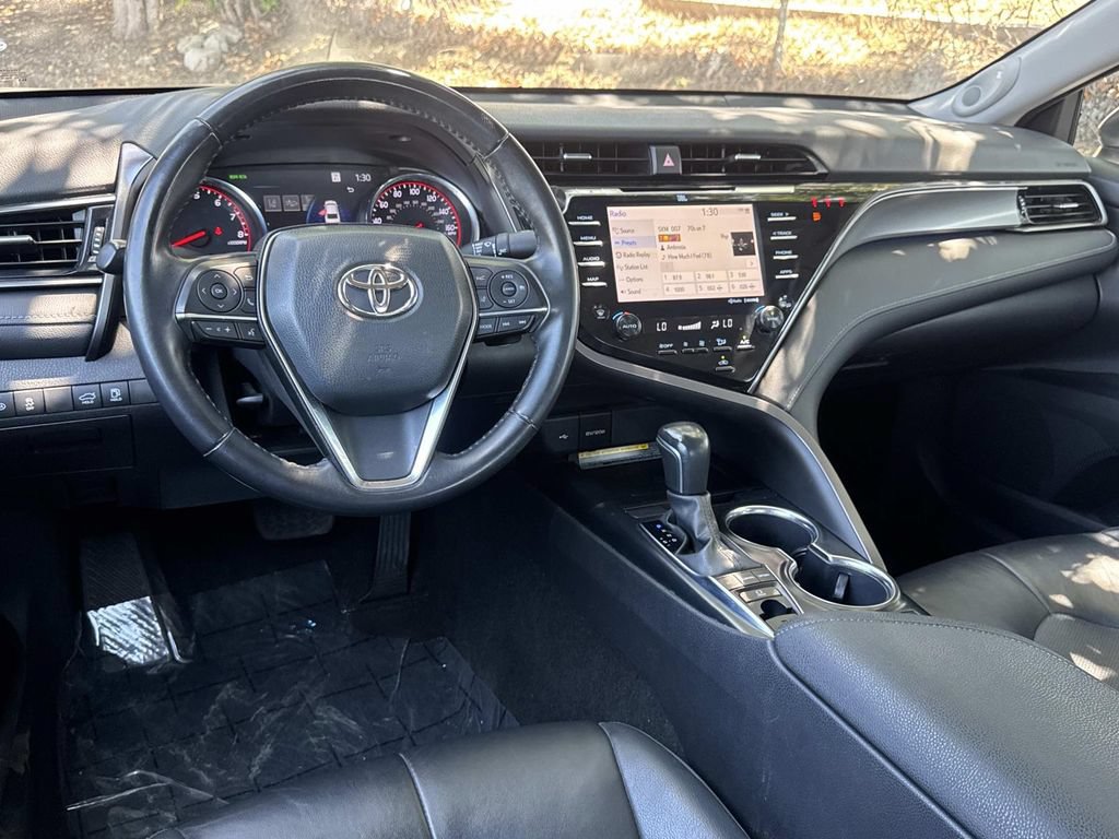 Used 2020 Toyota Camry XSE w/ Navigation Package FWD image 6