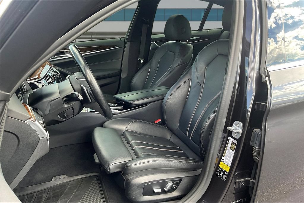 Used 2019 BMW 540i xDrive w/ Convenience Package AWD/4WD image 21