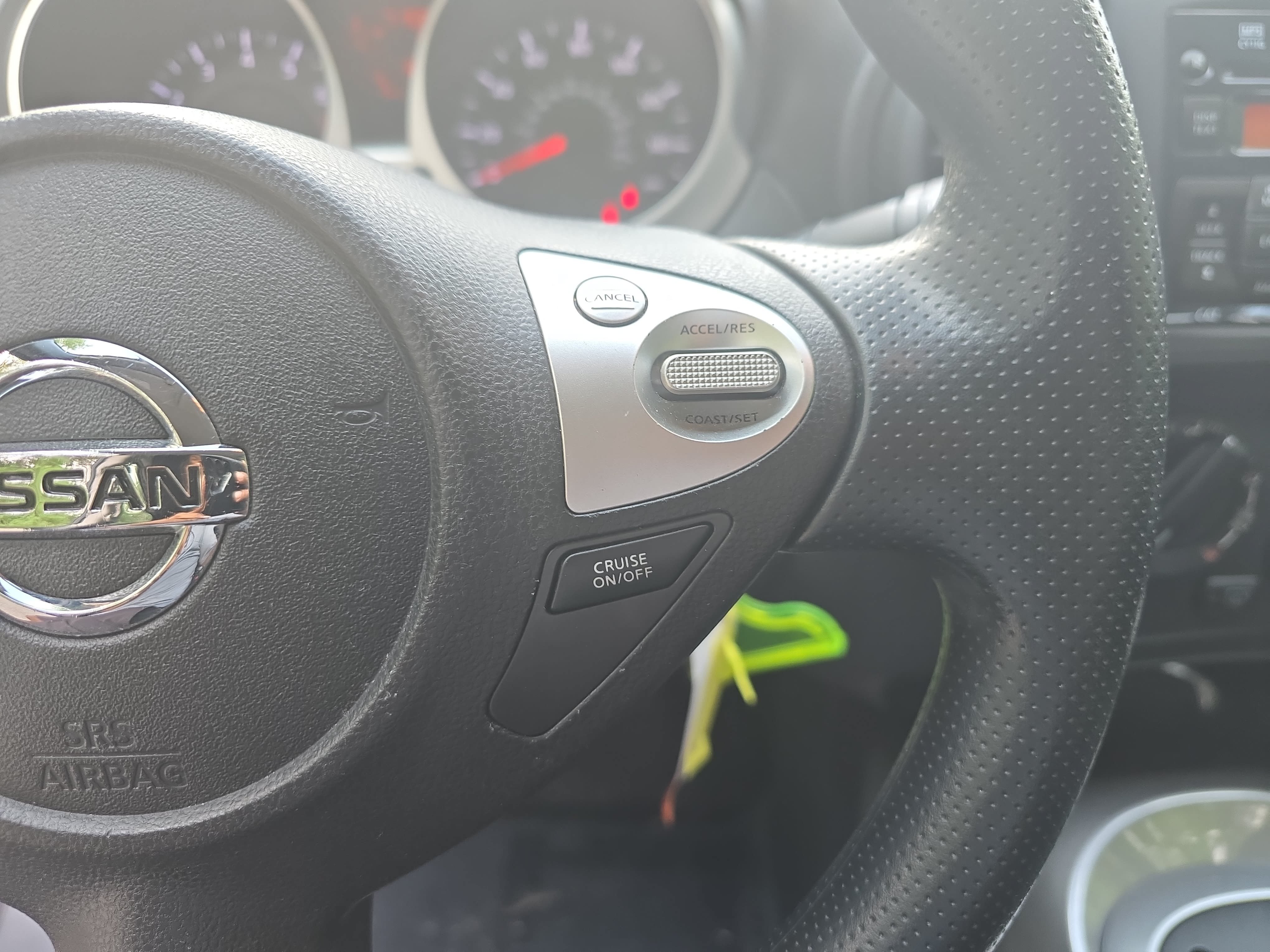 Used 2014 Nissan Juke S FWD image 19