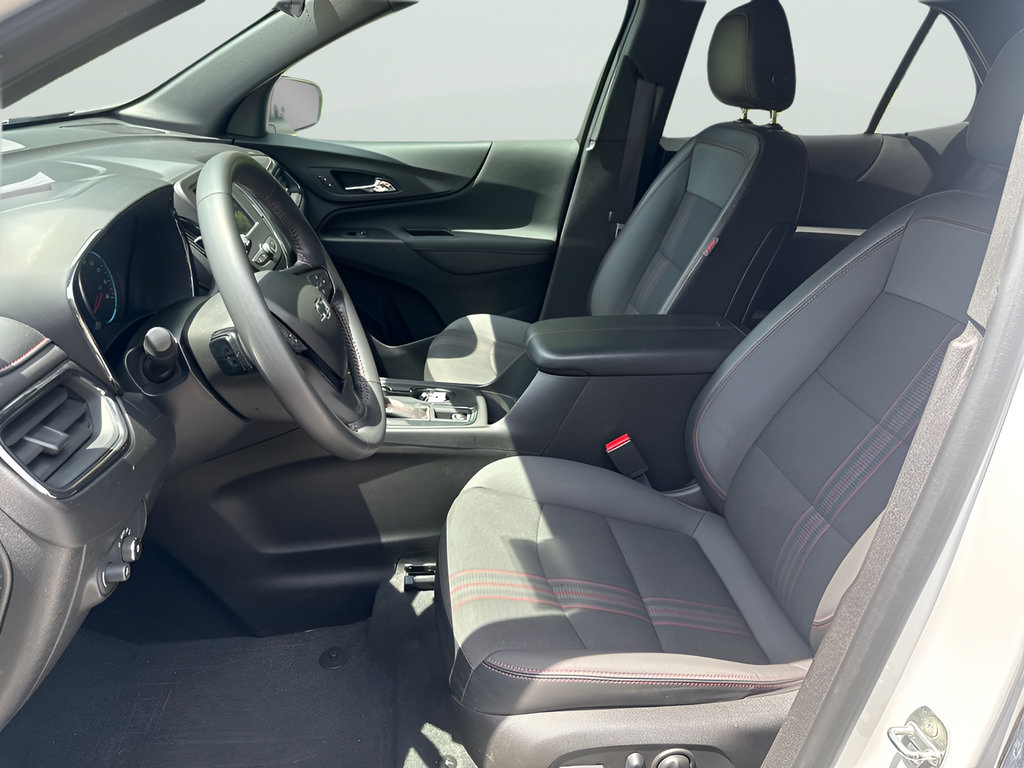 Used 2022 Chevrolet Equinox RS AWD/4WD image 17