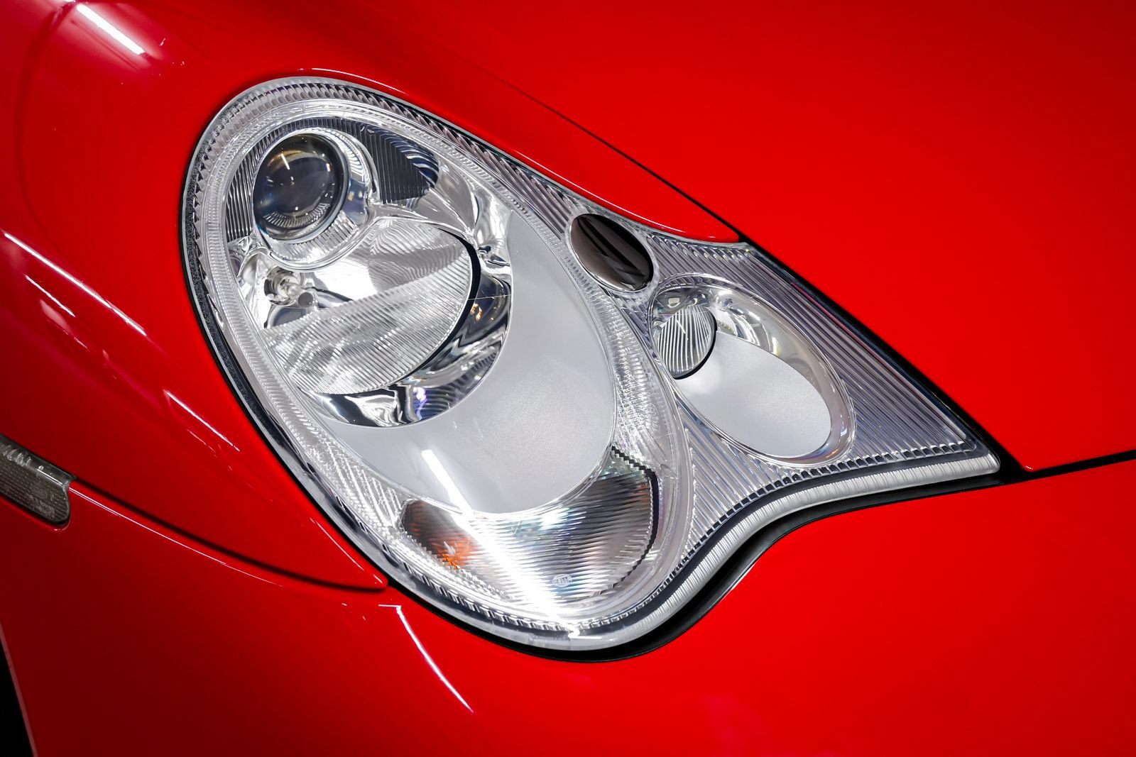Used 2004 Porsche 911 GT3 RWD image 40