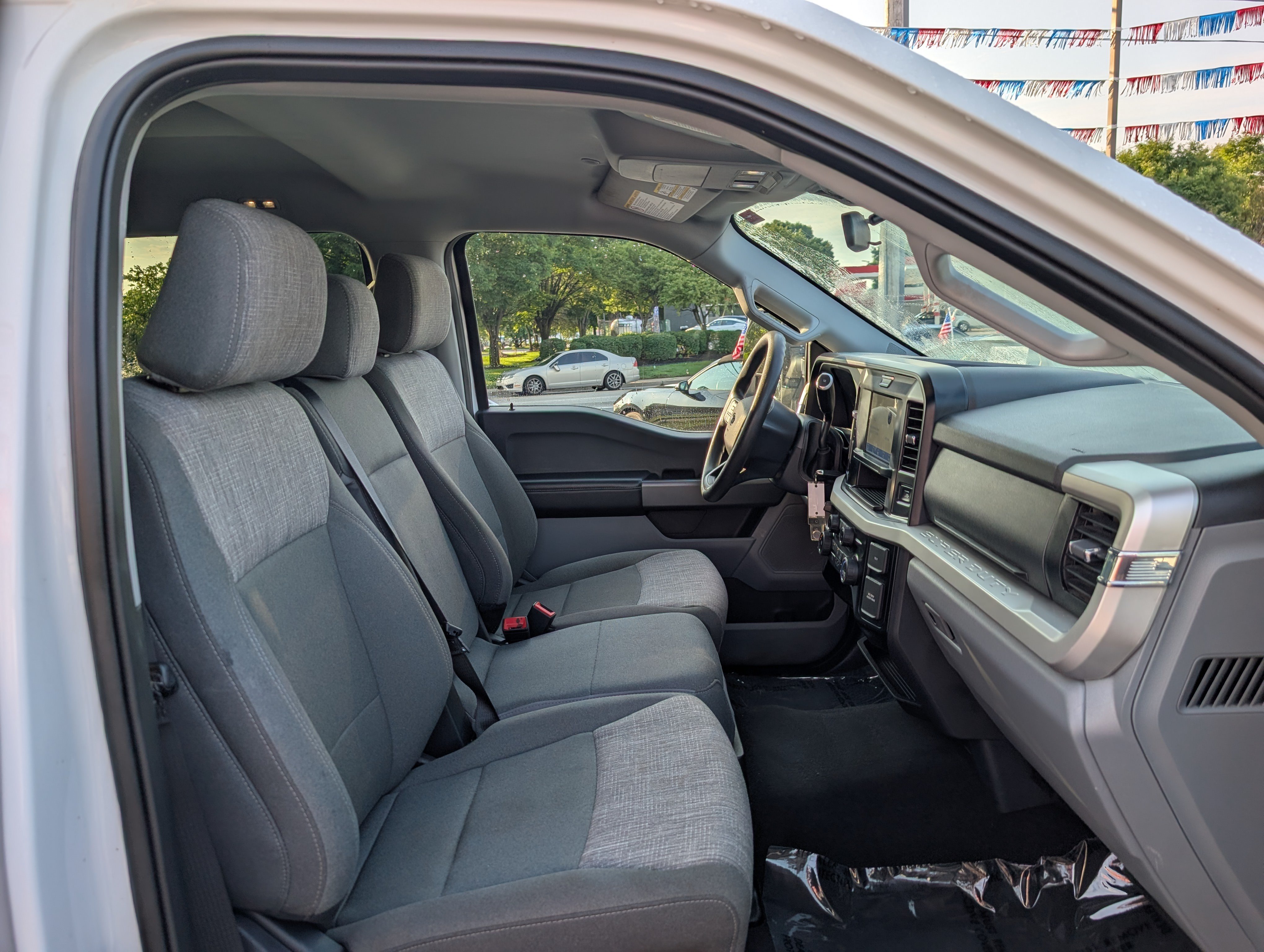 Used 2025 Ford F250 XLT AWD/4WD image 11
