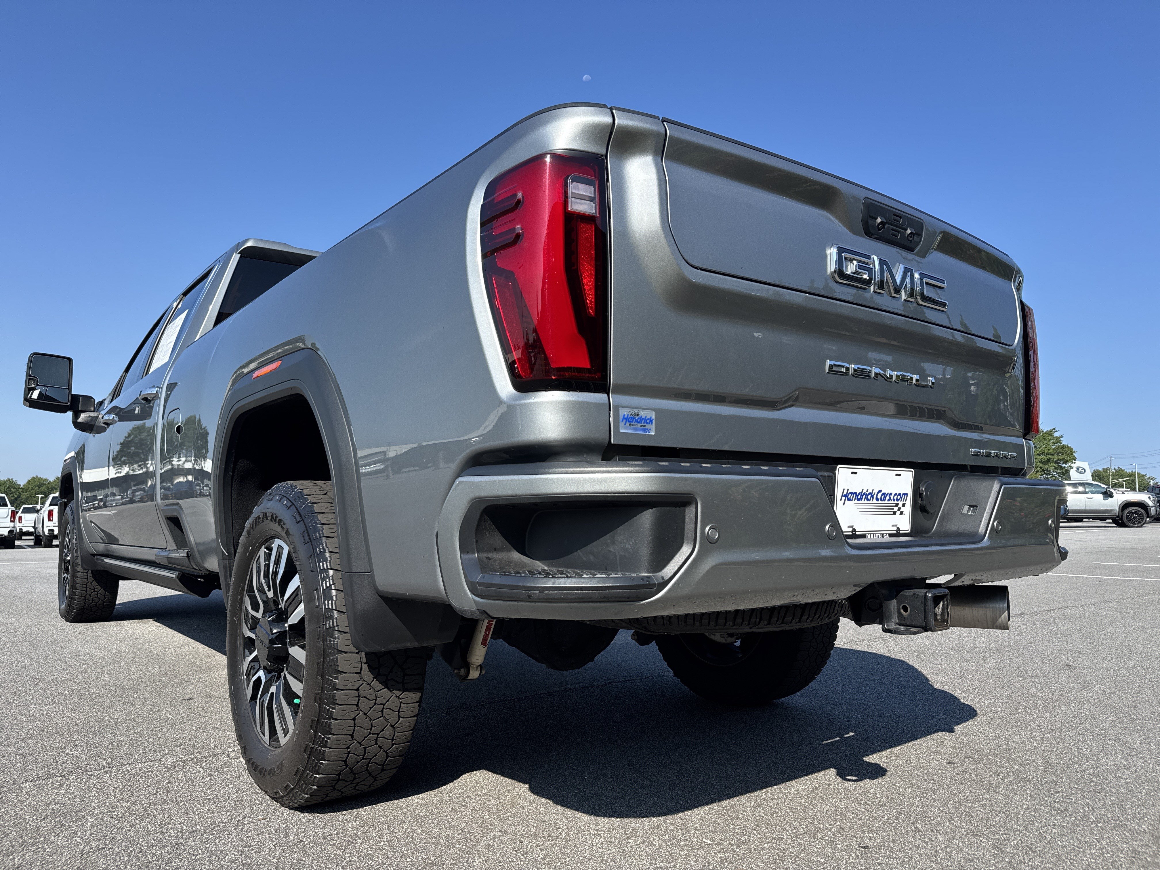 Used 2026 GMC Sierra 3500 Denali Ultimate AWD/4WD image 8