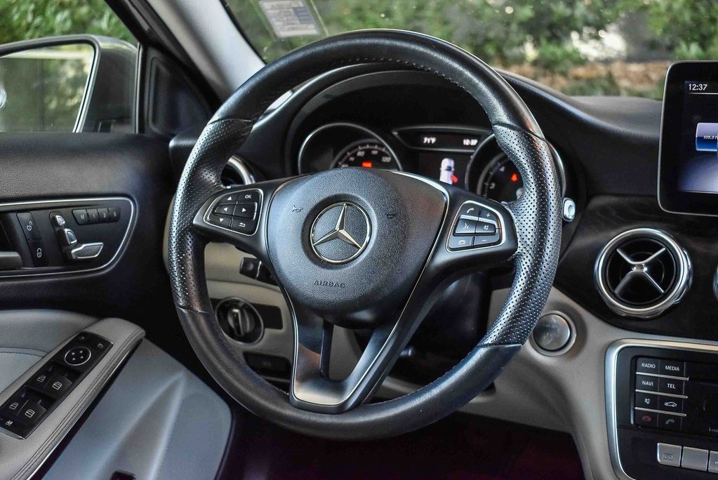 Used 2019 Mercedes-Benz GLA 250 4MATIC image 14