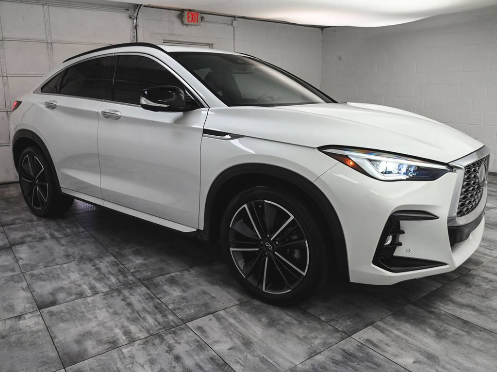 Used 2024 INFINITI QX55 Sensory w/ Lighting Package AWD/4WD image 3