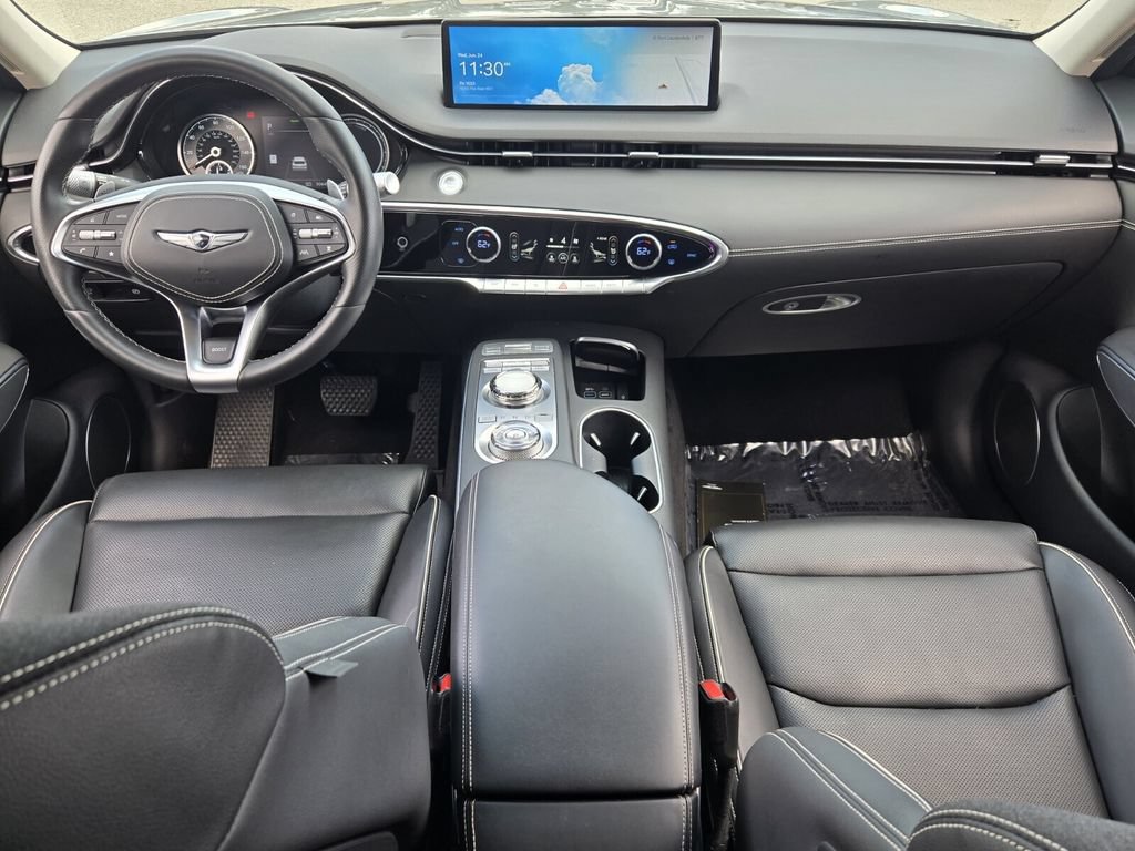 Used 2023 Genesis Electrified GV70 AWD/4WD image 12
