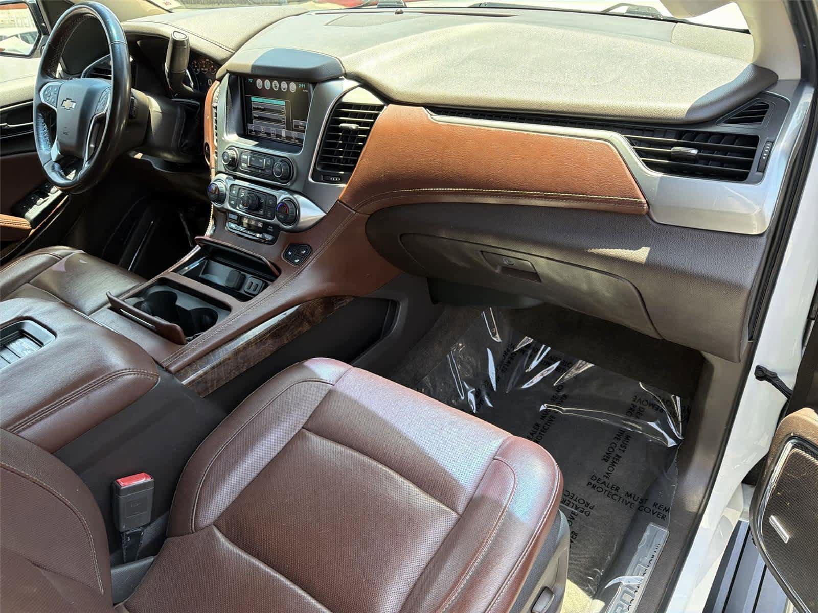 Used 2018 Chevrolet Suburban Premier AWD/4WD image 13