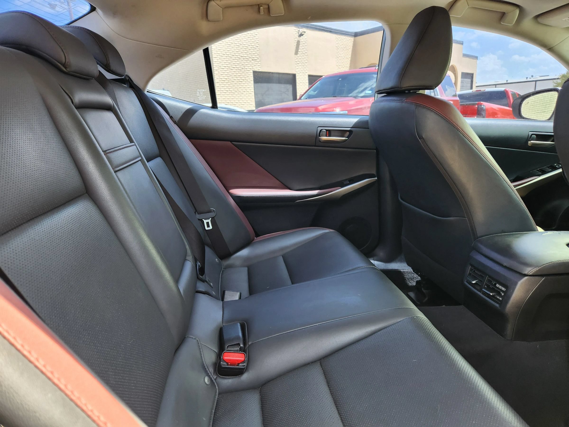 Used 2018 Lexus IS 300 w/ Accessory Package 2 RWD image 13