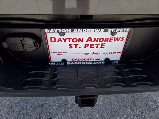 Used 2020 Toyota Tacoma TRD Sport w/ TRD Premium Sport Package AWD/4WD image 10