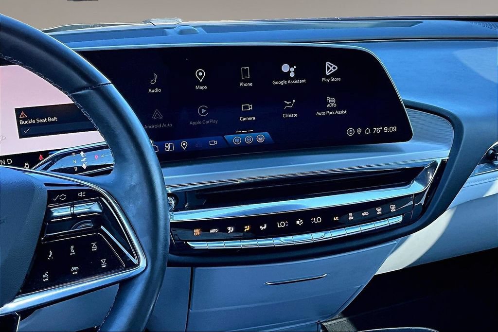 Certified 2024 Cadillac Lyriq Luxury AWD/4WD image 6