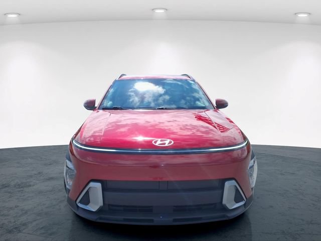 Used 2025 Hyundai Kona SEL FWD image 4