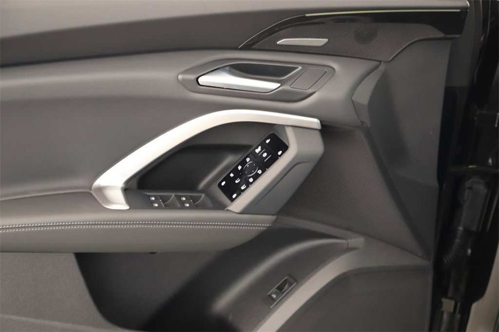 New 2025 Audi Q5 Premium Plus image 23