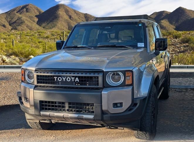 Used 2024 Toyota Land Cruiser Base image 1