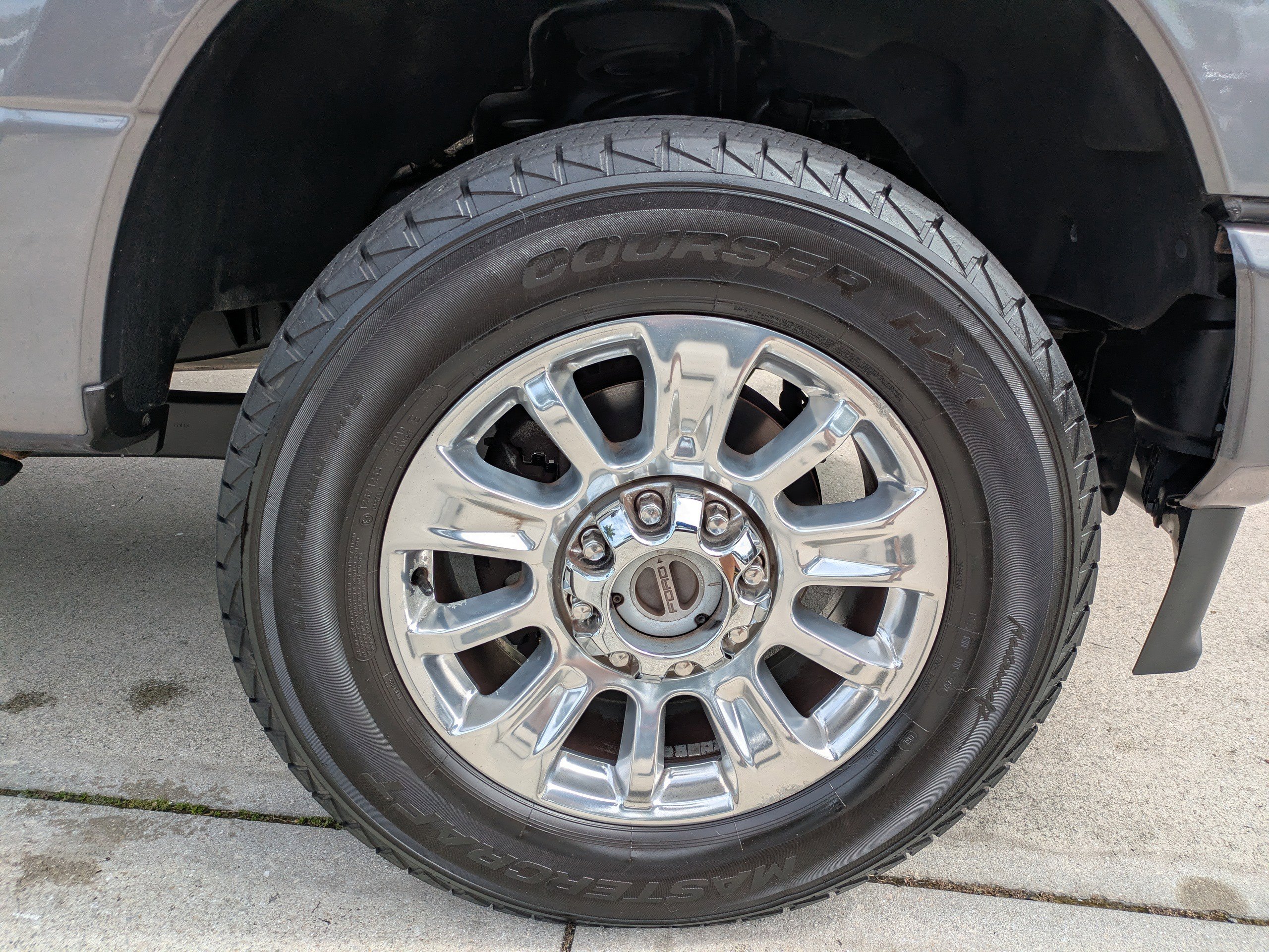 Used 2021 Ford F350 Limited w/ FX4 Off-Road Package AWD/4WD image 11