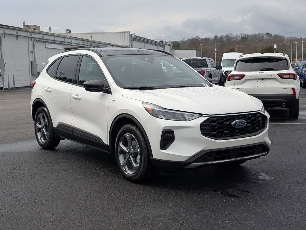 New 2026 Ford Escape ST-Line w/ Tech Pack #1 FWD image 2