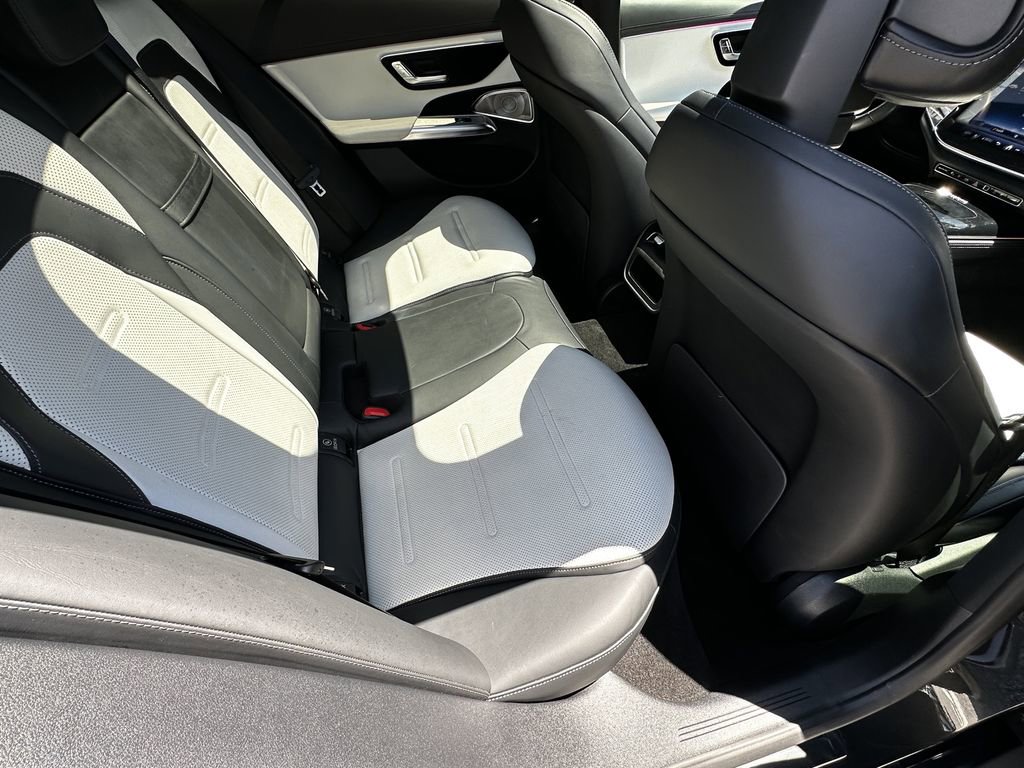 Certified 2025 Mercedes-Benz E 53 AMG e 4MATIC Sedan image 18