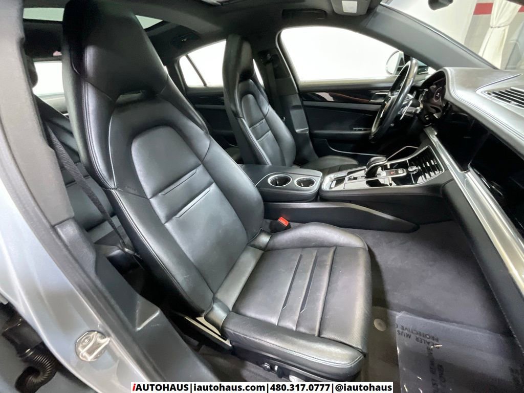 Used 2022 Porsche Panamera 4S w/ Premium Package image 22