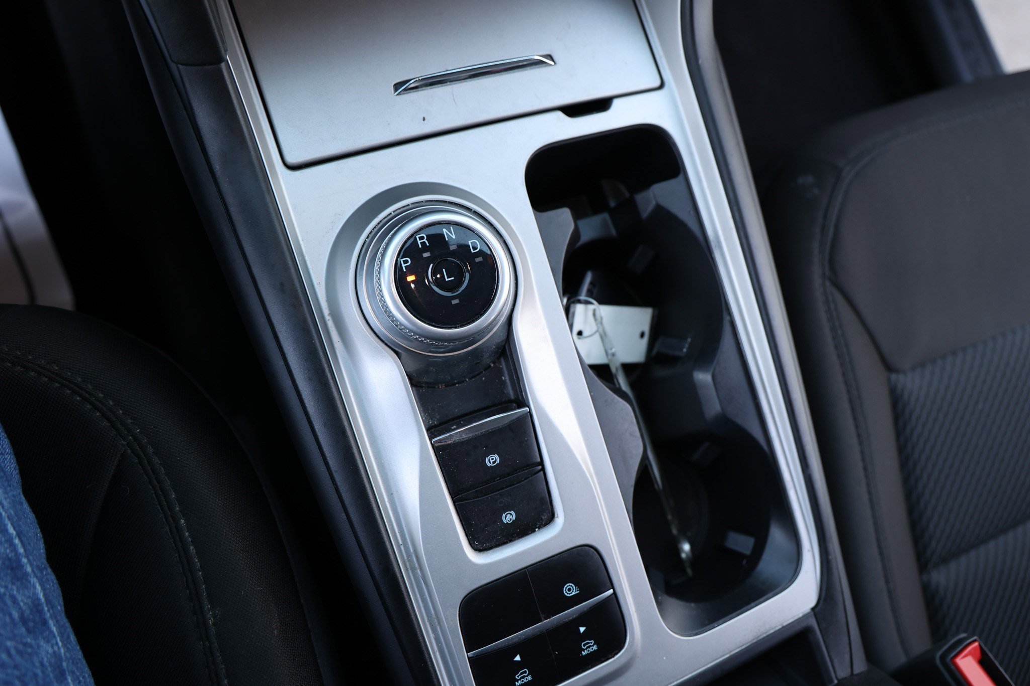 Used 2023 Ford Explorer XLT image 23