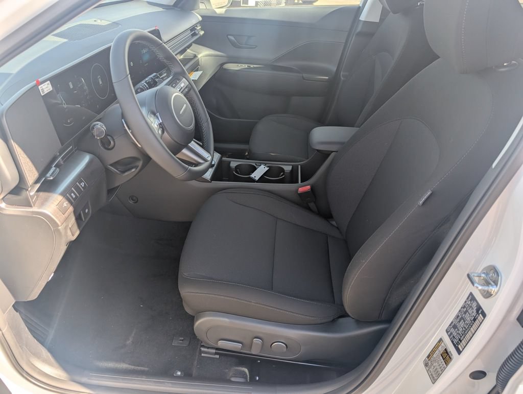 New 2025 Hyundai Kona SEL AWD/4WD image 13
