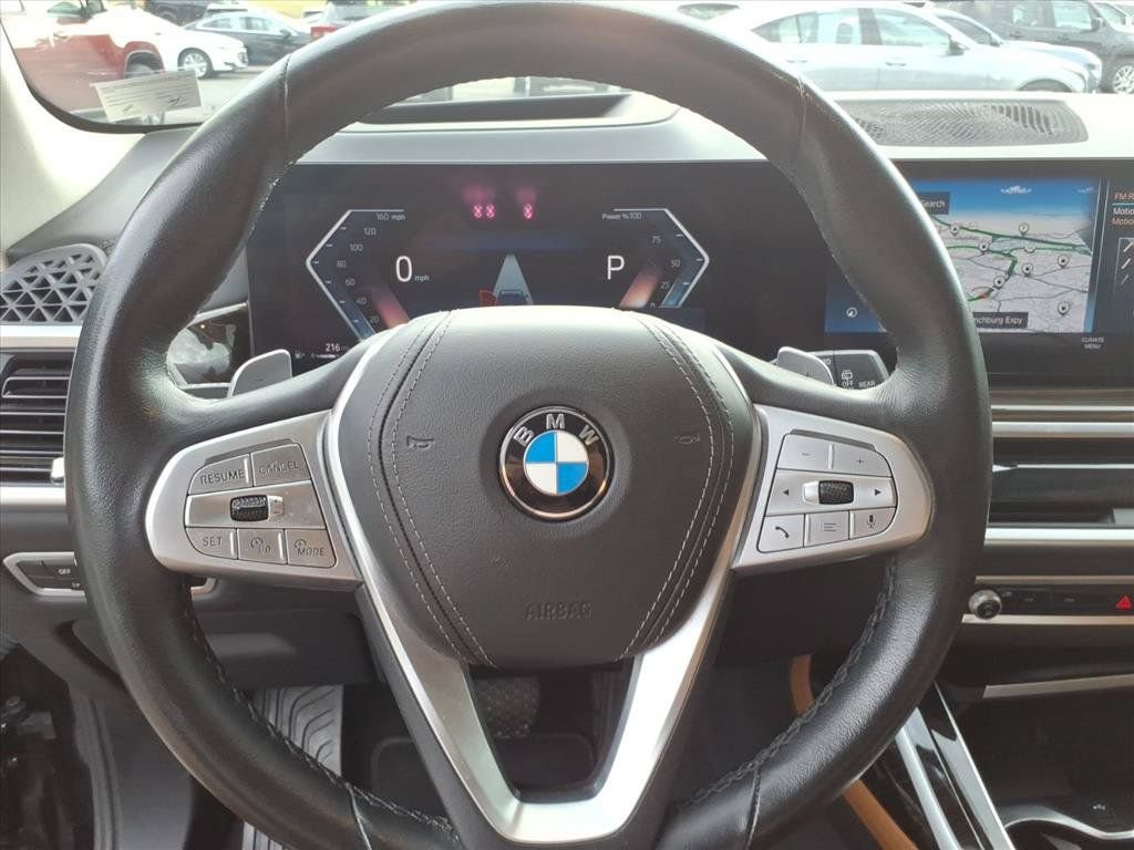 Used 2023 BMW X7 xDrive40i AWD/4WD image 27