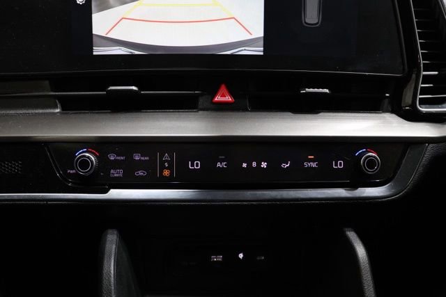 Used 2023 Kia Sportage EX image 27