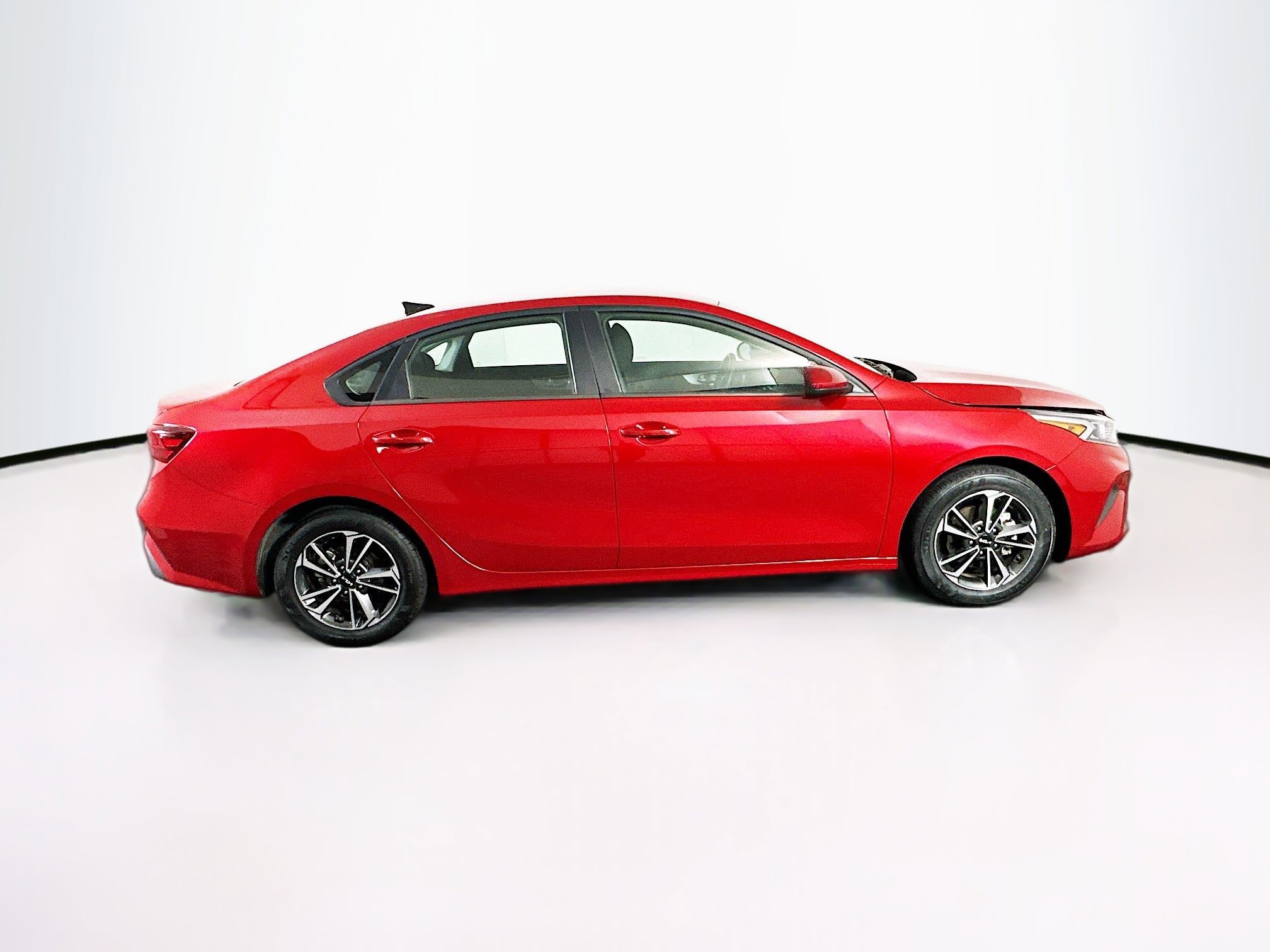 Used 2024 Kia Forte LXS image 10